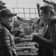 Anthony Russo y Robert Downey Jr. en el set de Avengers: Infinity War.